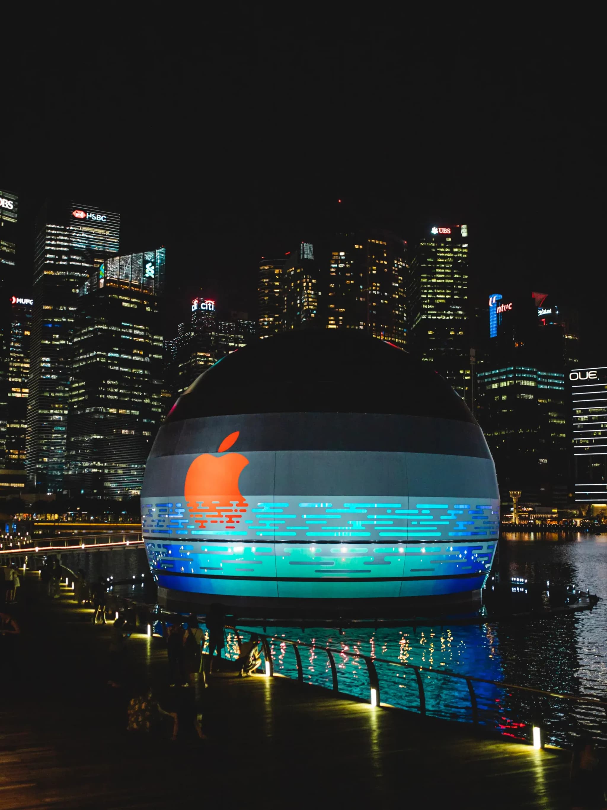 singapore-apple-store-scaled.webp